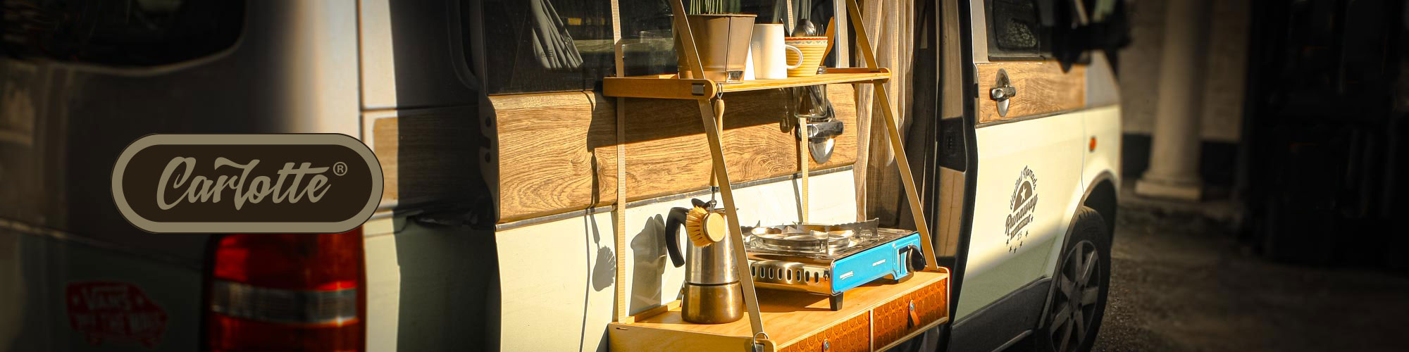 runaway_camp_slider_carlotte_01