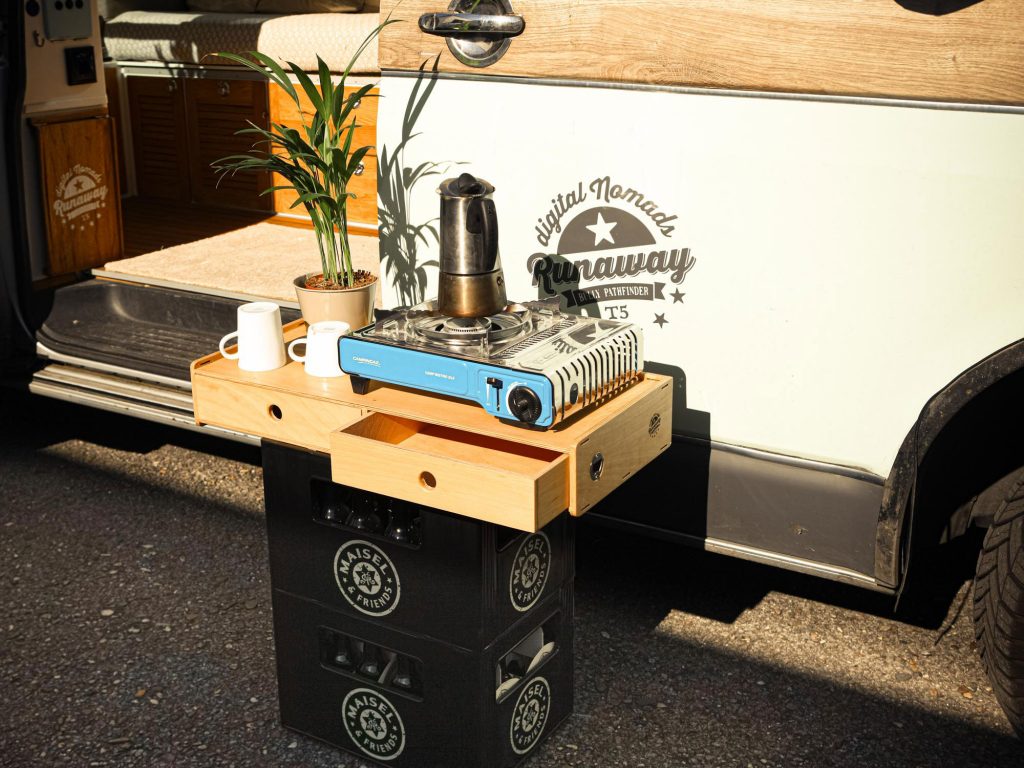 runaway_carlotte_m_basic_06